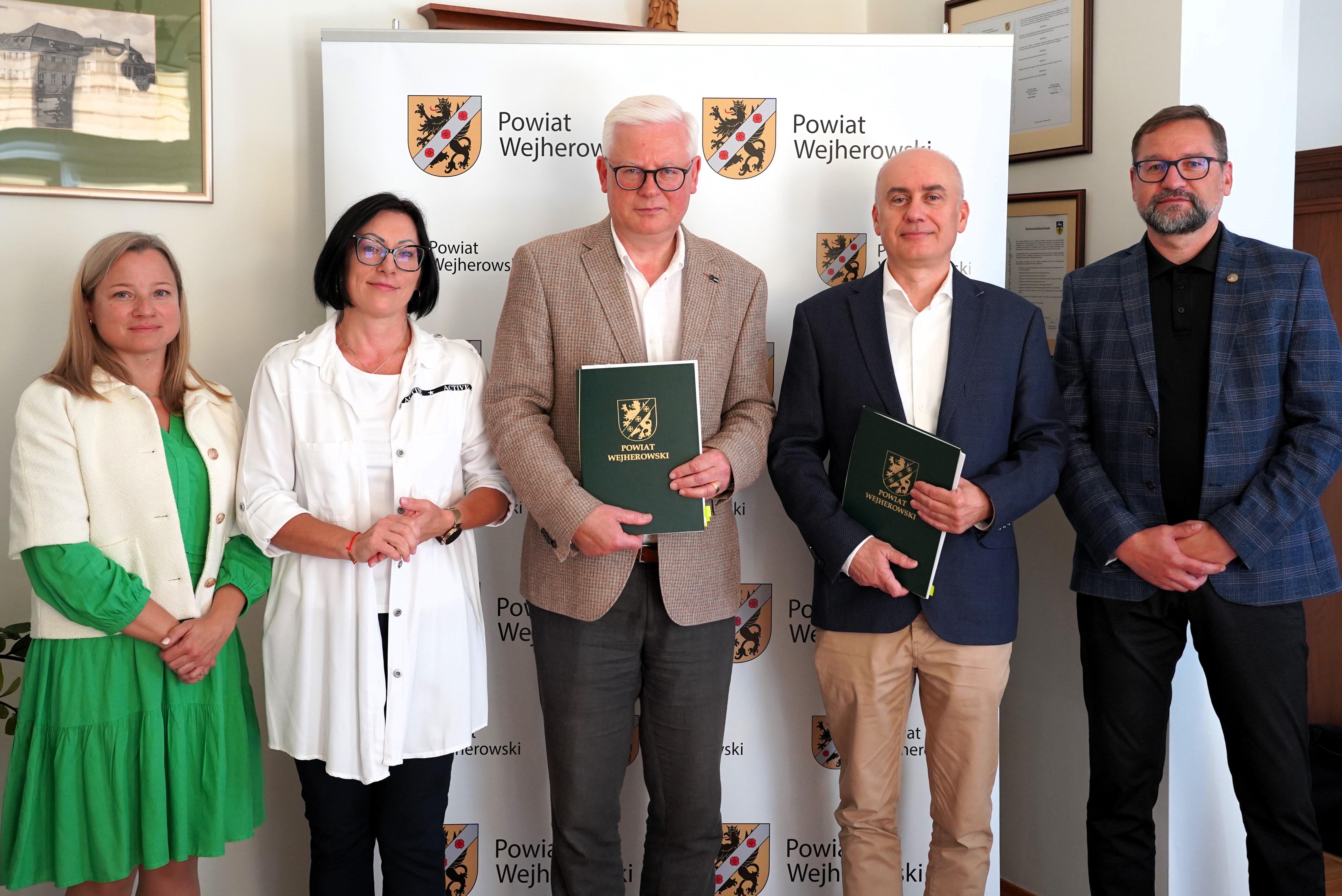 Ruszają dwie inwestycje drogowe w Gminie Choczewo